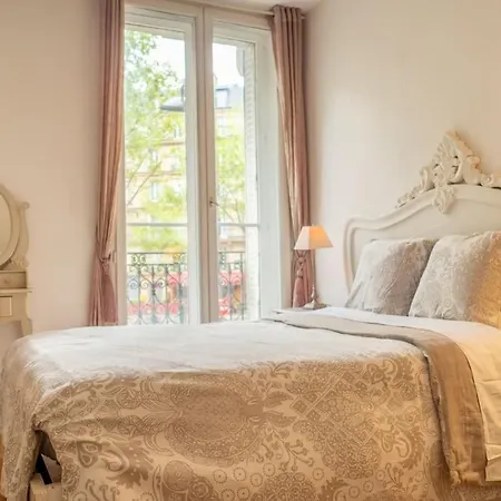 Haussmannien Auteuil