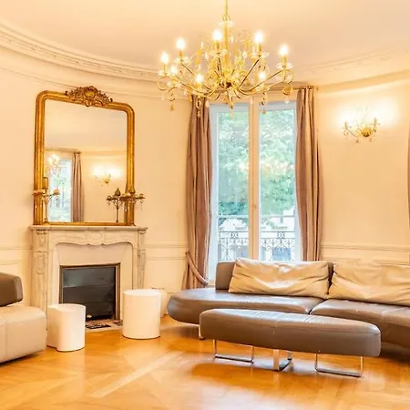 Апартаменты Haussmannien Auteuil Париж